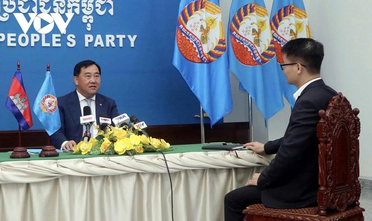 Sous Yara, spokesperson for the Cambodian People’s Party (CPP) and First Vice Chairman of the CPP’s External Relations Commission, during an interview granted to a VOV correspondent based in Phnom Penh