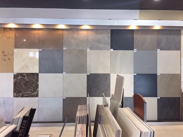 The Ministry of Industry and Trade has initiated an anti-dumping investigation into certain ceramic tiles imported from India. (Photo: baochinhphu.vn)