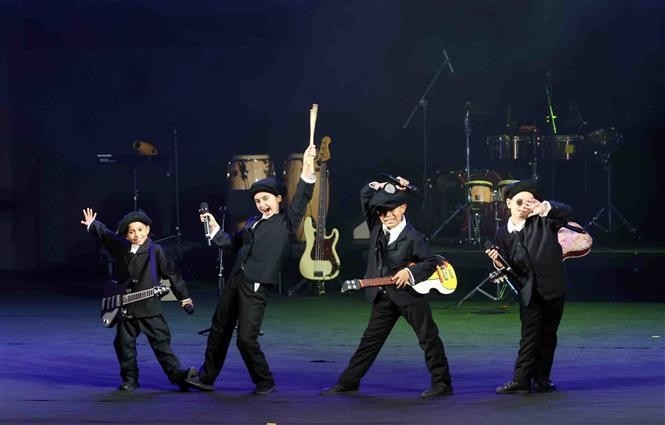 A performance by the Cuban children’s theater troupe La Colmenita at the show in Hanoi