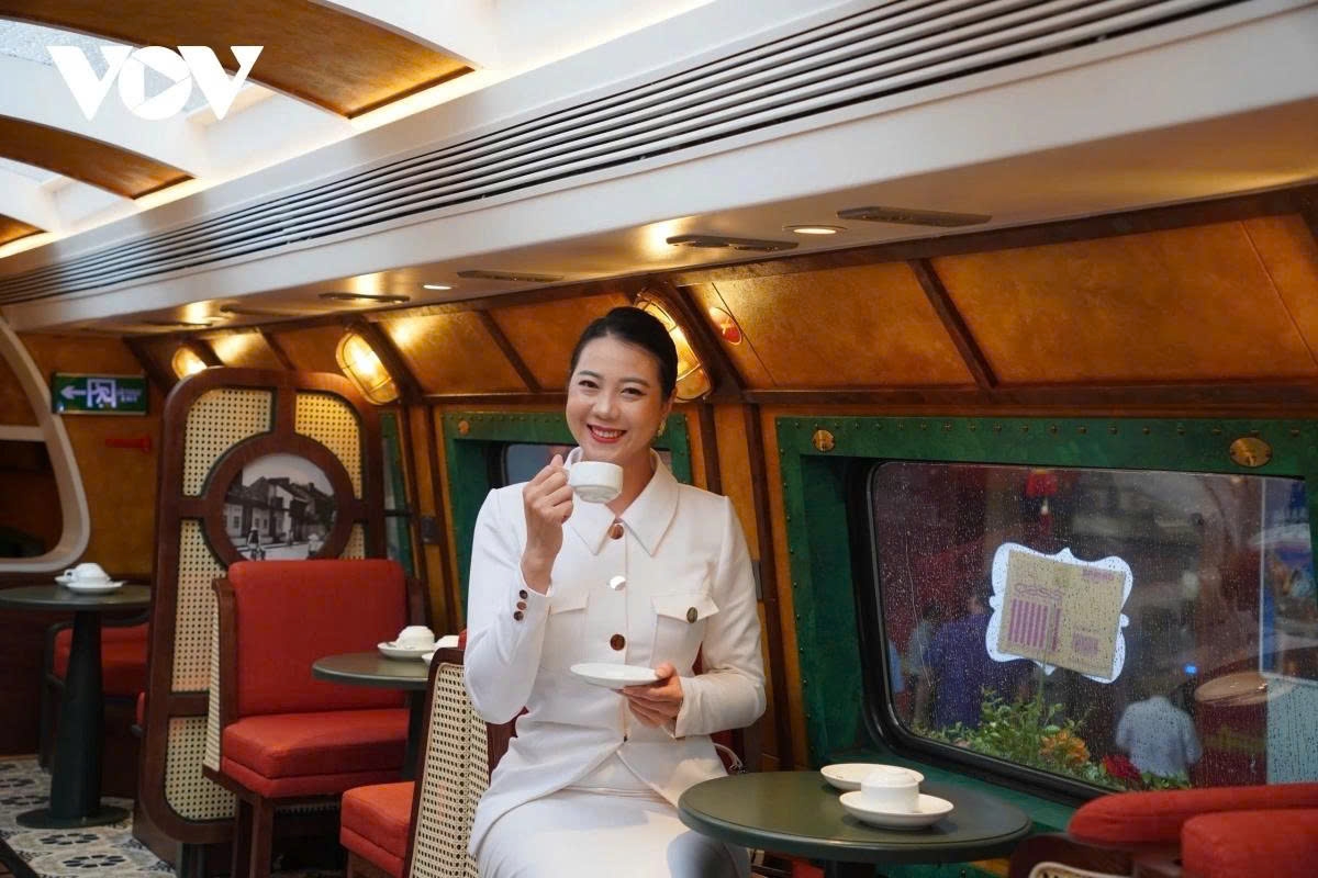 Dinh Thi Thanh Thuy from Ho Chi Minh City shares that she feels excited about visiting five themed compartments inspired by Hanoi’s historic gates.