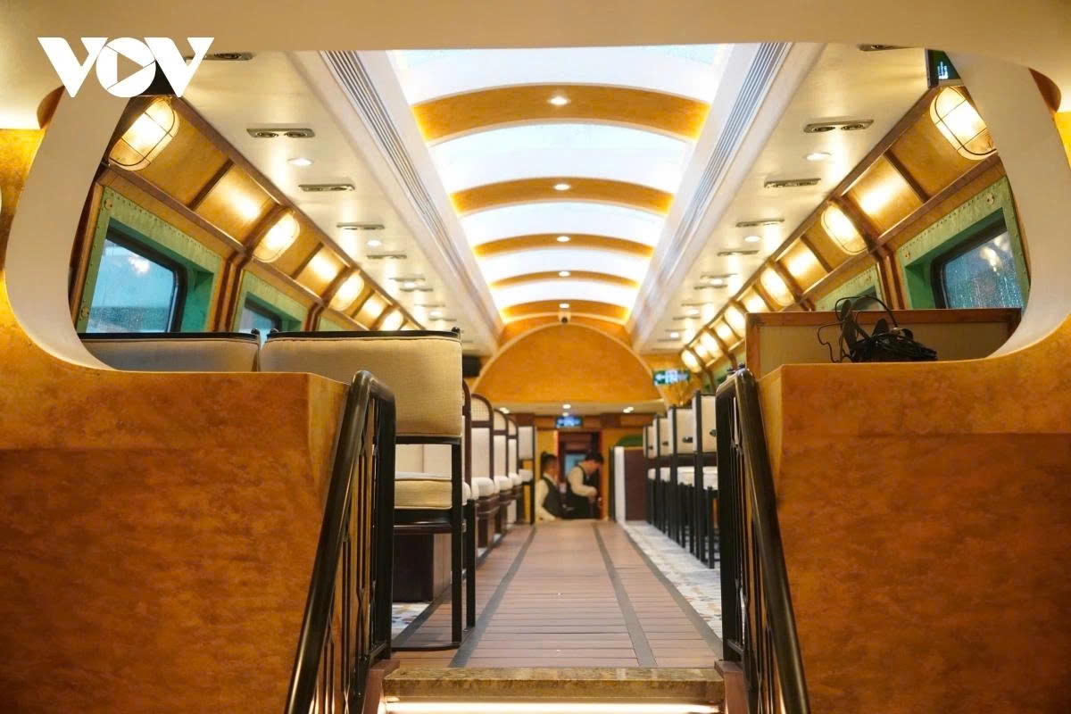 The departure times are 8 a.m., 2 p.m., and 8:30 p.m., giving passengers a variety of options between daytime or nighttime travel.