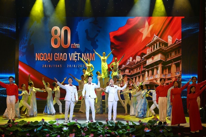 The Department of Foreign Affairs of Ho Chi Minh City on August 22 holds a ceremony to celebrate the 80th Anniversary of the establishment of the diplomatic sector (August 28, 1945 - 2025) and the 50th anniversary of the establishment of the city's Department of Foreign Affairs. (Photo: VNA)