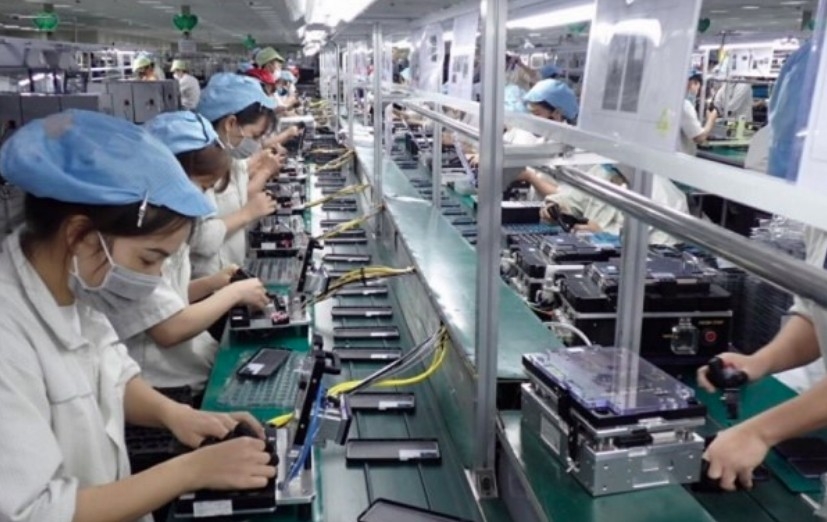 Vietnam spends US$101.45 billion on imports from China in the first seven months of the year, of which computer, electronics and components imports total US$28.55 billion, up nearly 47%  (Photo: haiquanonline.com.vn)