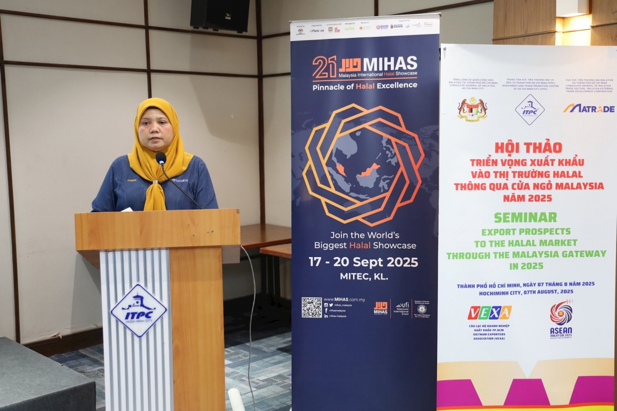 Zaimah Osman, Trade Consul of the Malaysia External Trade Development Corporation (MATRADE) in Ho Chi Minh City, speaks at the event. (Photo: ITPC)