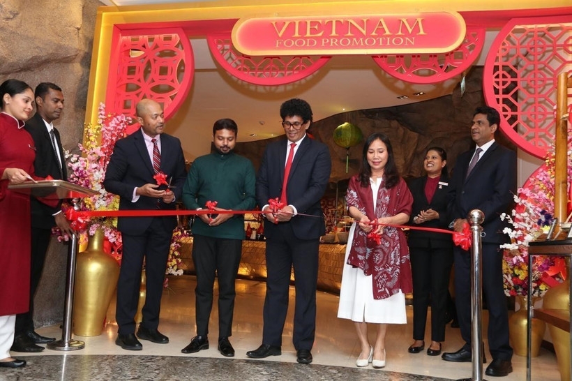 At the opening ceremony of the Vietnamese culinary week at the Hilton Colombo Hotel, celebrating the 55th anniversary of diplomatic relations between Vietnam and Sri Lanka. (Photo: VNA)