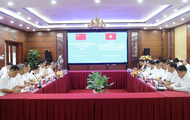 Participants at the meeting. (Photo: VNA)