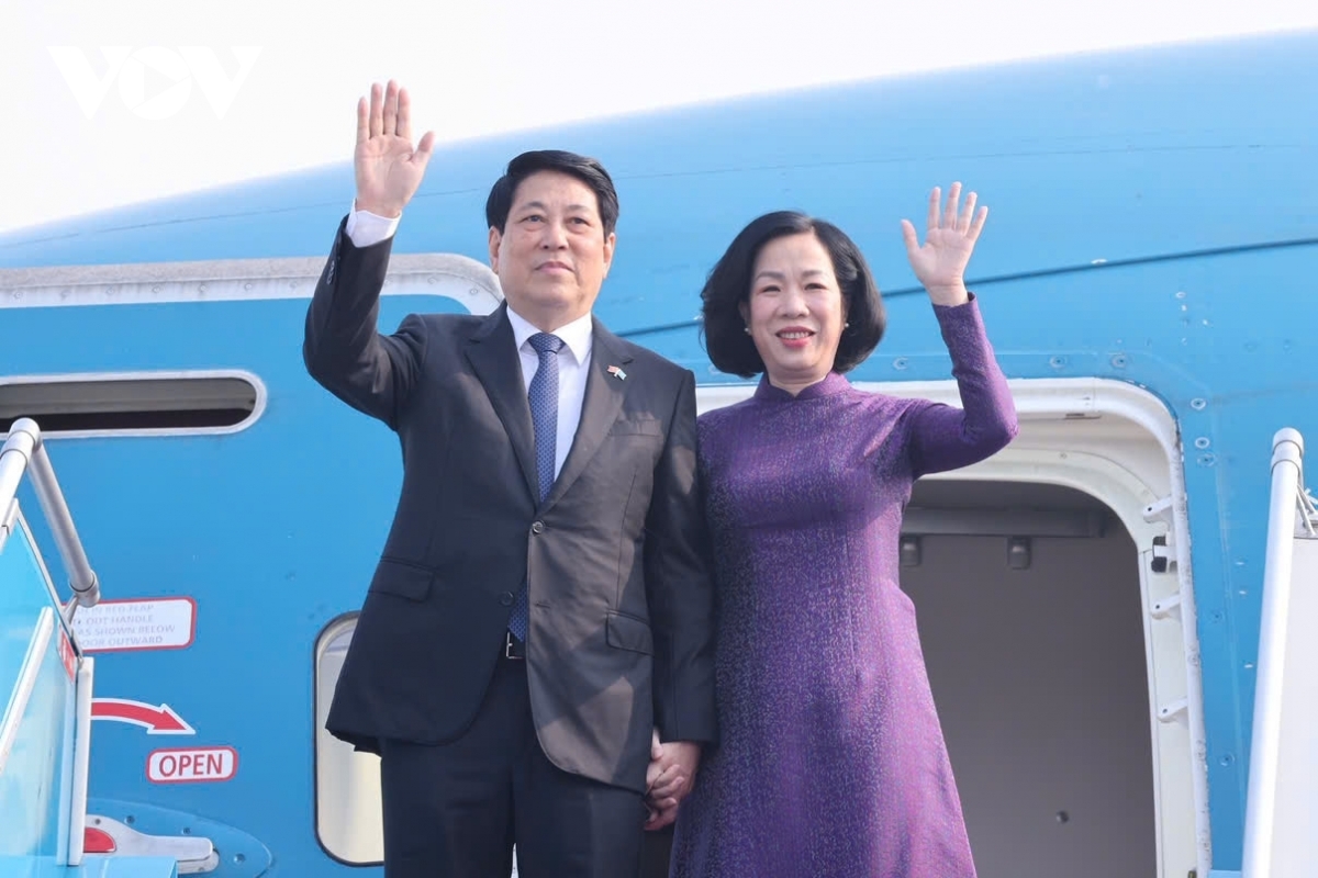 On September 21, President Luong Cuong and his spouse, accompanied by a high-level Vietnamese delegation, depart from Hanoi to attend UNGA 80 and undertake bilateral activities in the United States.
