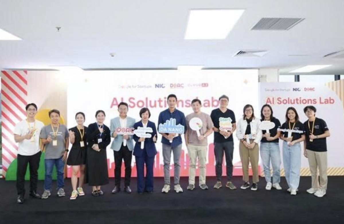 Google, in collaboration with the Vietnam National Innovation Centre (NIC) and the Da Nang Semiconductor and AI Centre (DSAC), successfully organised the AI Solutions Lab programme. — Photo courtesy of NIC.