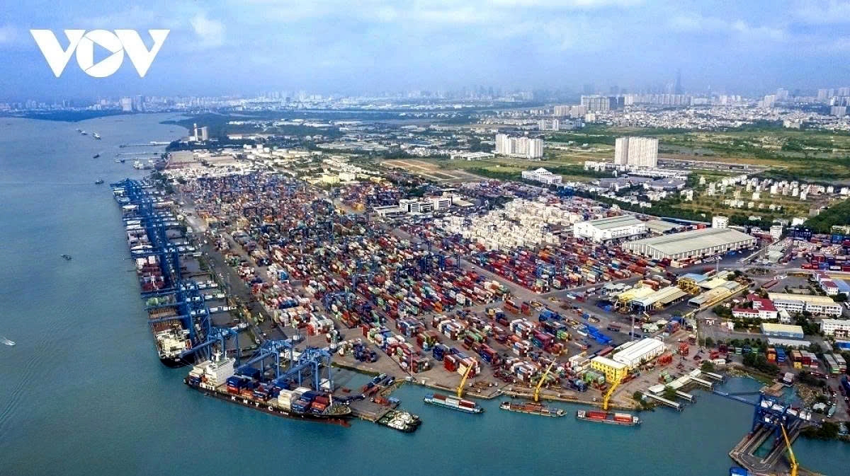 Vietnam's GDP rose to over VND11.5 quadrillion (US$476.3 billion) in 2024, representing a 59.5-fold increase compared to US$8 billion in 1986 when the country embarked on the Doi Moi (Renovation) process. (Illustrative image)