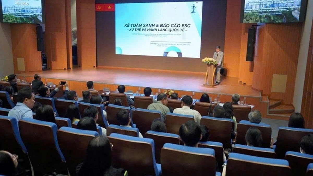 The Vietnam Association of Accountants and Auditors holds a national workshop in Ho Chi Minh City to generate valuable insights and policy recommendations, laying the groundwork for deeper discussions at AFA 24