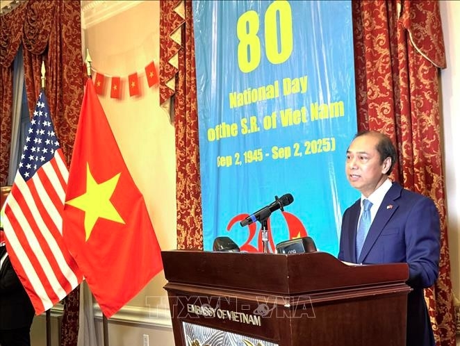Vietnamese Ambassador to the US Nguyen Quoc Dung speaks at the ceremony
(Photo:VNA)