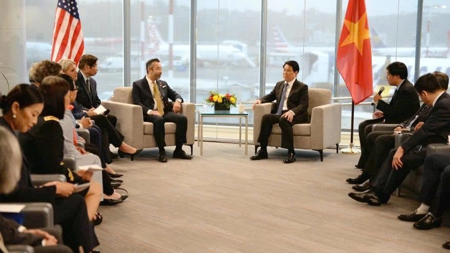 Vietnamese President Luong Cuong receives Oregon Representative Daniel Loc Nguyen in Seattle, USA, during his working trip to the United States fo UNGA-80