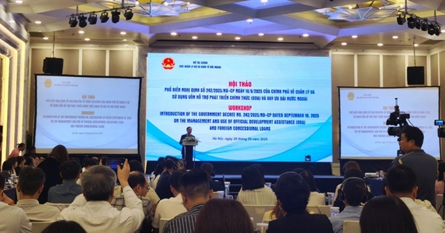 Delegates attend the conference. (Photo: nhandan.vn)
