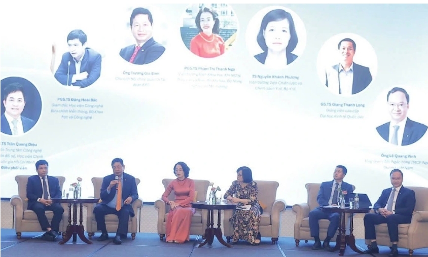Speakers at the discussion session