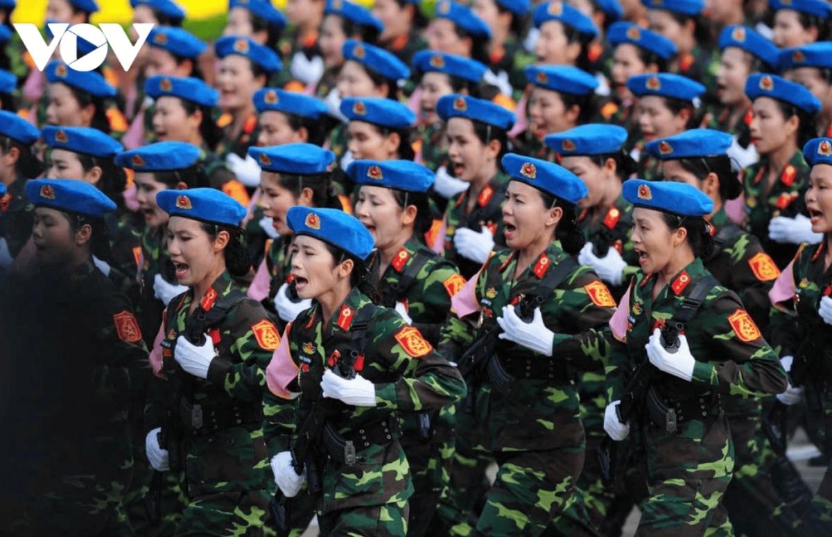 Female military medical personnel