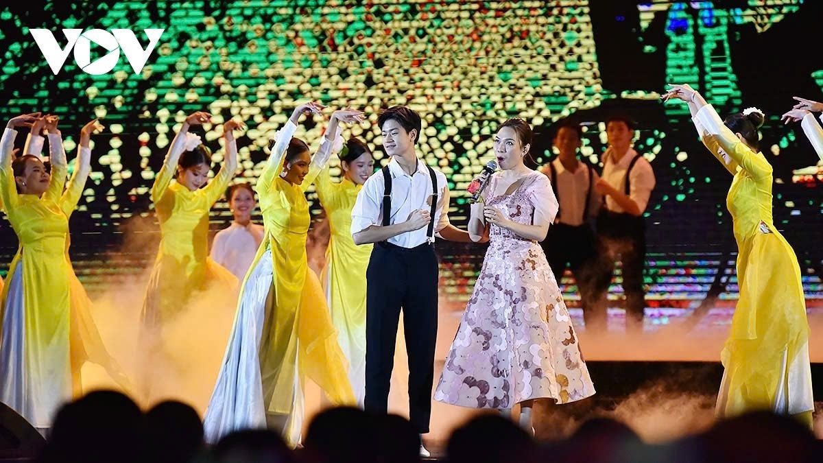 Themed “Connecting People with Production and Business”, the fair aims to inspire creativity, strengthen supply–demand linkages, stimulate domestic consumption, and promote the international integration of Vietnamese goods.