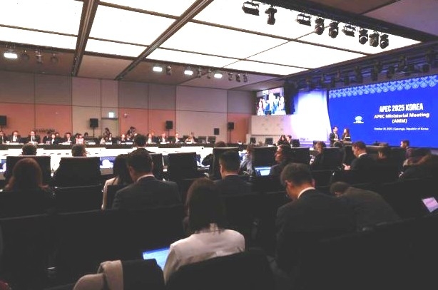 At the 36th APEC Ministerial Meeting (Photo:congthuong.vn)