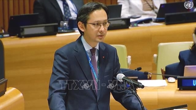 Permanent Representative of Vietnam to the UN Ambassador Do Hung Viet speaks at the UN General Assembly’s recent high-level meeting to commemorate and promote the International Day for the Total Elimination of Nuclear Weapons. (Photo: VNA)