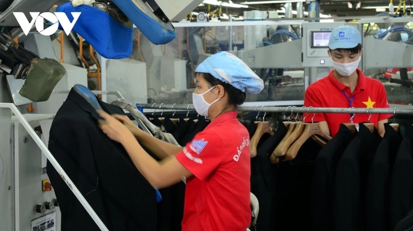 The domestic economic sector accounts for only about 24.5% of total export turnover