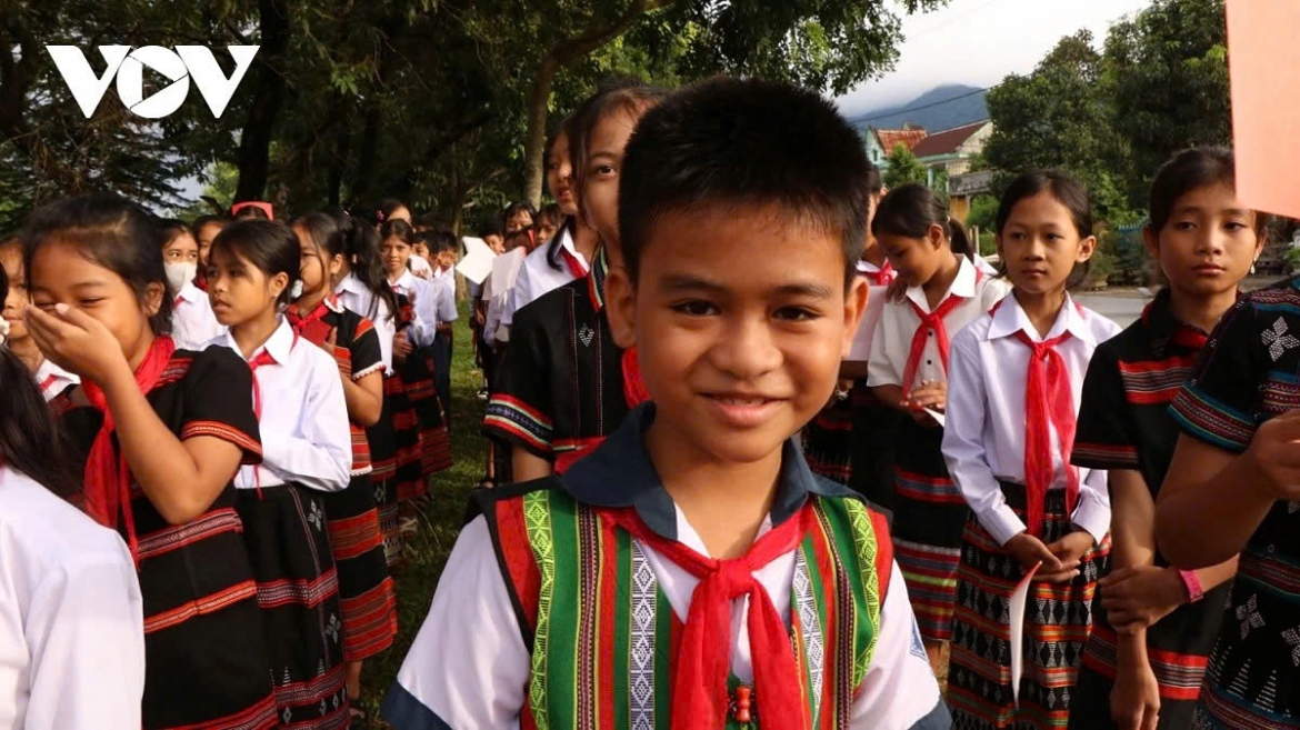 The number of ethnic minority children attending school in Vietnam is steadily increasing, reflecting significant efforts by the government and organisations to promote equitable education and improve enrollment rates among ethnic minority communities