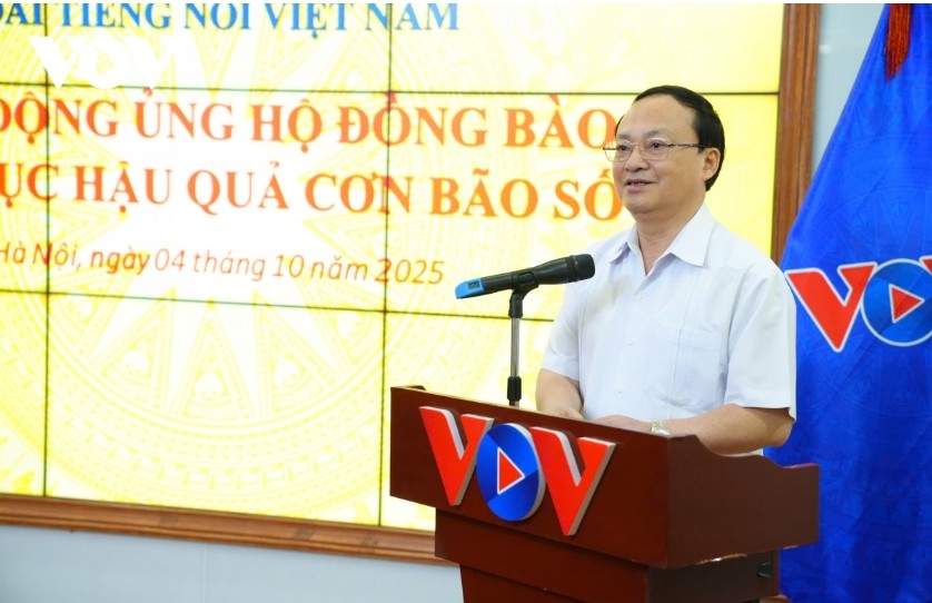 VOV President Do Tien Sy speaks at the launch ceremony