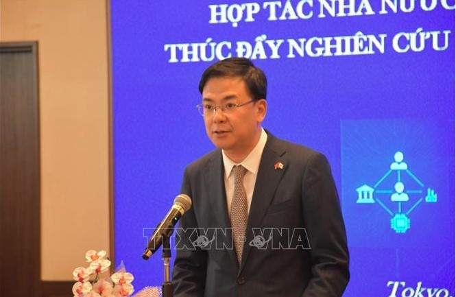 Vietnamese Ambassador to Japan Pham Quang Hieu delivers opening remarks at the event (Photo:VNA)