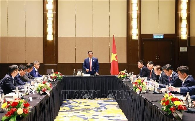 PM Pham Minh Chinh speaks at the working session with Vietnamese ambassadors to ASEAN and regional countries sharing maritime borders with Vietnam on October 28, 2025 on the sidelines of the 47th ASEAN Summit and Related Summits in Kuala Lumpur, Malaysia. (Photo: VNA)