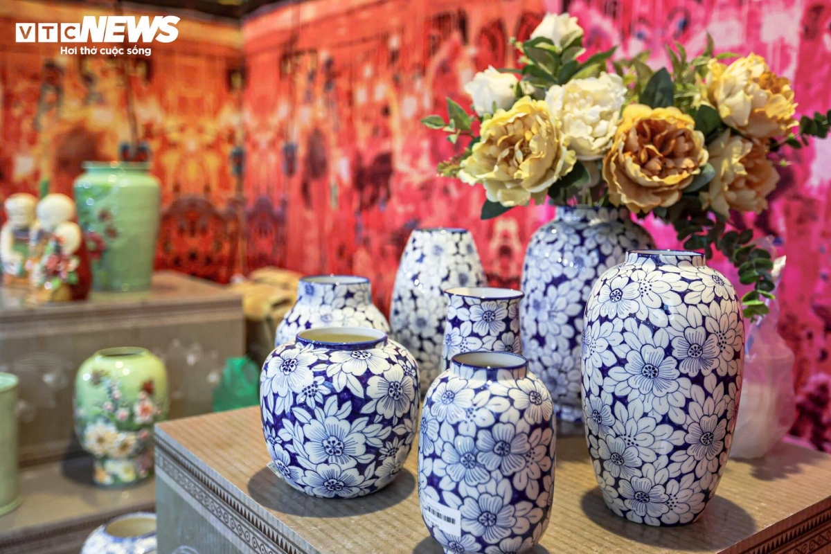 Bat Trang ceramic products