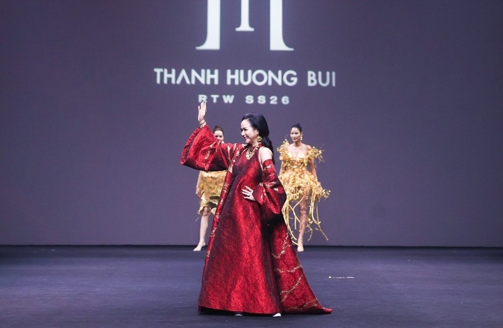 With 15 years of crafting elegance, Thanh Huong Bui inspires Vietnamese women to embrace beauty through refined, sophisticated designs.