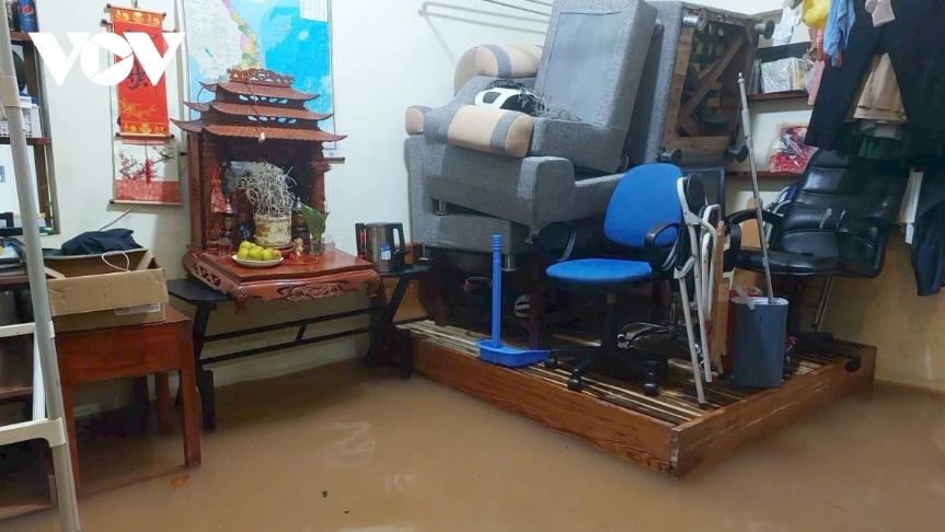 Major roads in the wards and communes of Gia Sang, Tich Luong, Quyet Thang and Linh Son, among others, also experience severe flooding, further disrupting local transportation and daily activities.