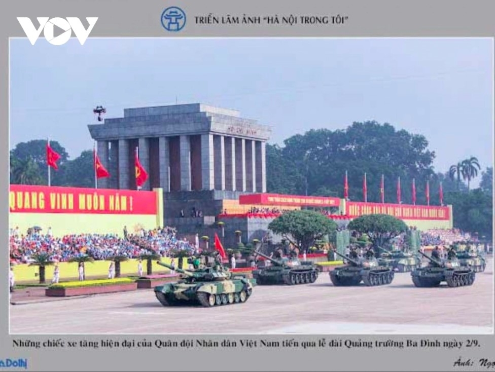 The bustling atmosphere at the grand ceremony celebrating the 80th anniversary of the August Revolution and National Day at Ba Dinh Square, Hanoi