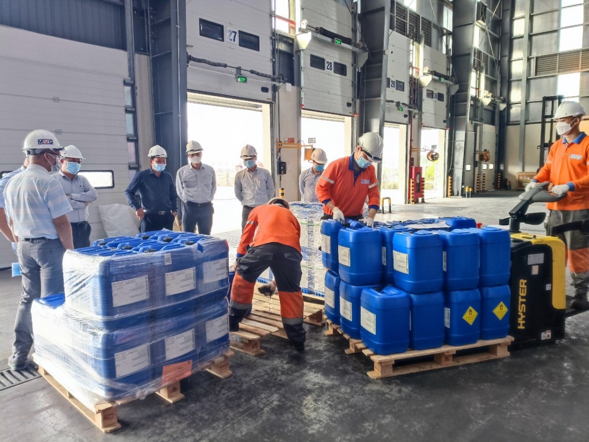 Chemical exports surge 417% to US$351 million, becoming Vietnam’s top export to Laos (Photo: Vietnam Chemical Agency)