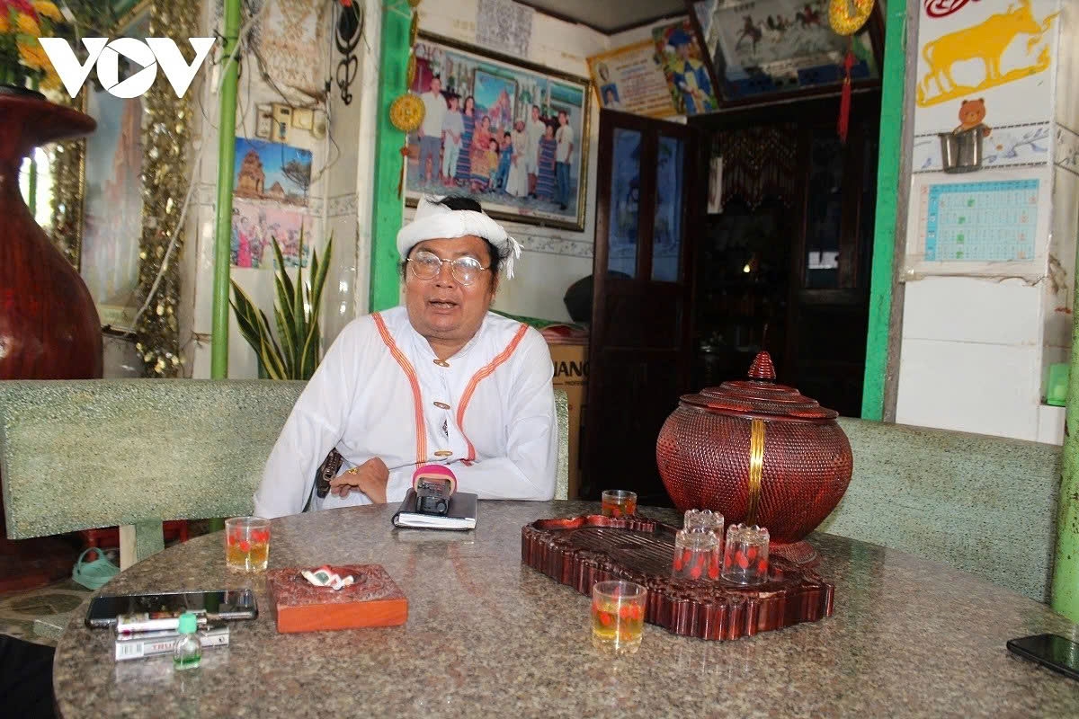 Thong Dinh Phung, an expert in Ariya singing from Lam Thuan village, central Lam Dong province