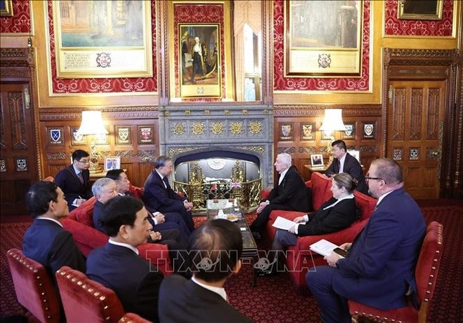 At the meeting between Party General Secretary To Lam and Speaker of the UK House of Commons Lindsay Hoyle (Photo: VNA)