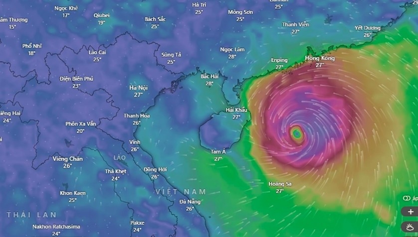 Two scenarios have been outlined for Matmo’s impacts on Vietnam, with Quang Ninh, Hai Phong, and Ninh Binh likely to be hardest hit (Source: Windy)