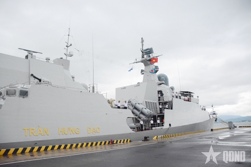 Frigate 015 - Tran Hung Dao departs for visits to China, Japan, RoK. (Photo: PANO)