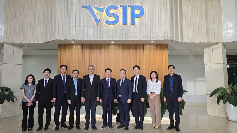A delegation from the Korea SMEs and Startups Agency visits the Vietnam–Singapore Industrial Park (VSIP). (Photo: KOSME)