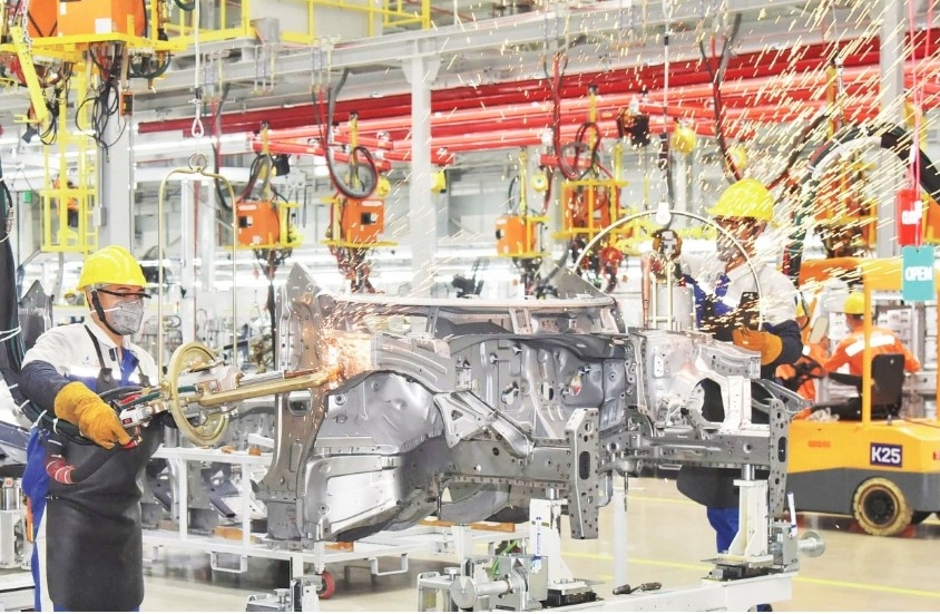 Manufacturing and processing leads newly licensed FDI with US$7.97 billion, making up 56.7% of total new registered capital (Illustrative photo)