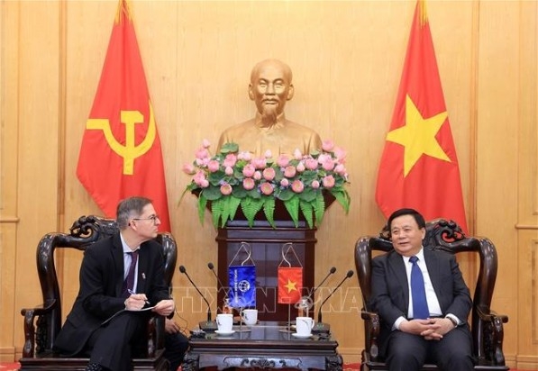 HCMA President Nguyen Xuan Thang and Vice President of the World Bank for East Asia and the Pacific Carlos Felipe Jaramillo (Photo:VNA)