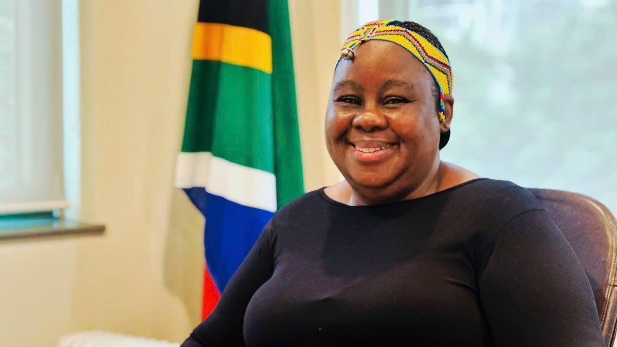 South African Ambassador to Vietnam Vuyiswa Tulelo