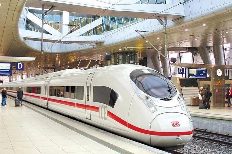 The North–South high-speed railway project is expected to have a total investment of US$67.34 billion. (Illustrative image)