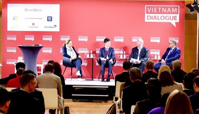 A discussion session at the Vietnam Dialogue 2025 in Frankfurt. (Photo: VNA)