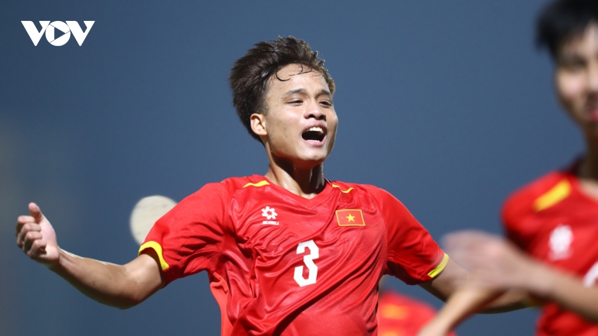 Vietnam beat Hong Kong (China) on November 26, claiming their third straight victory and remaining unbeaten atop Group C of the 2026 U17 Asian Cup qualifiers