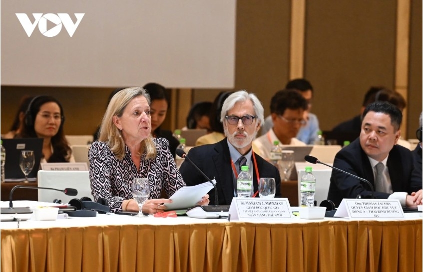 Delegates attend the forum