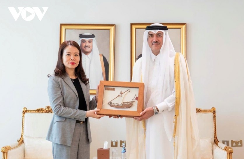 Deputy FM Nguyen Minh Hang meets Secretary-General of the Gulf Cooperation Council (GCC) Jasem Mohamed Albudaiwi