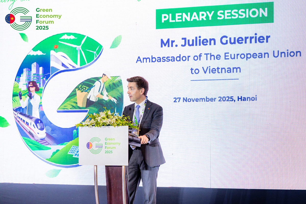 European Union Ambassador to Vietnam Julien Guerrier affirms at EU initiatives support Vietnam's green transition