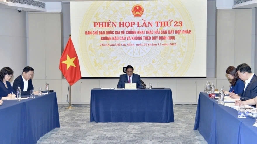 Prime Minister Pham Minh Chinh chairs the 23rd online meeting of the National Steering Committee on Fighting Illegal, Unreported, and Unregulated (IUU) Fishing, on November 25