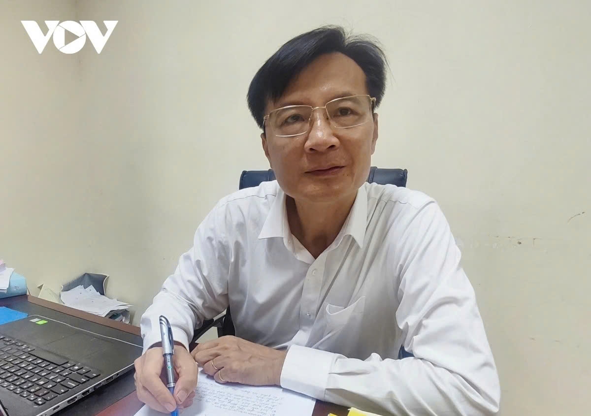 Assoc. Prof. Dr. Trinh Van Tung, senior lecturer at the Academy of Leadership and Public Administration under the Ho Chi Minh National Academy of Politics, says the draft report openly highlights shortcomings in personnel management