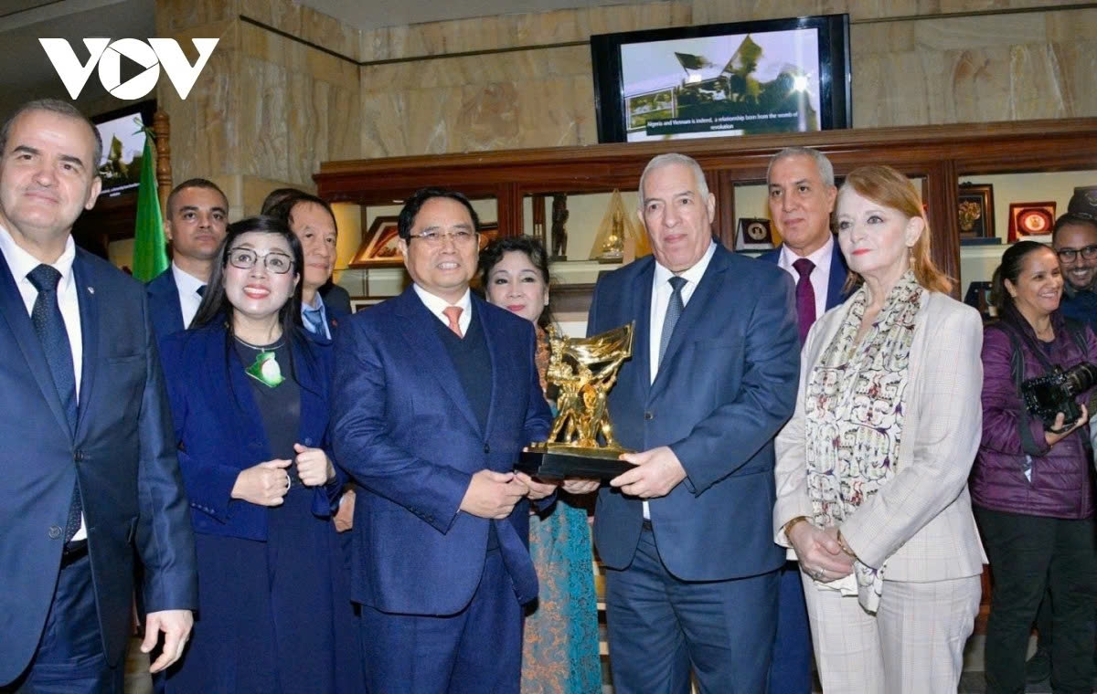 Vietnamese Prime Minister Pham Minh Chinh visits the National Museum of the Moudjahid in capital Algiers on November 19