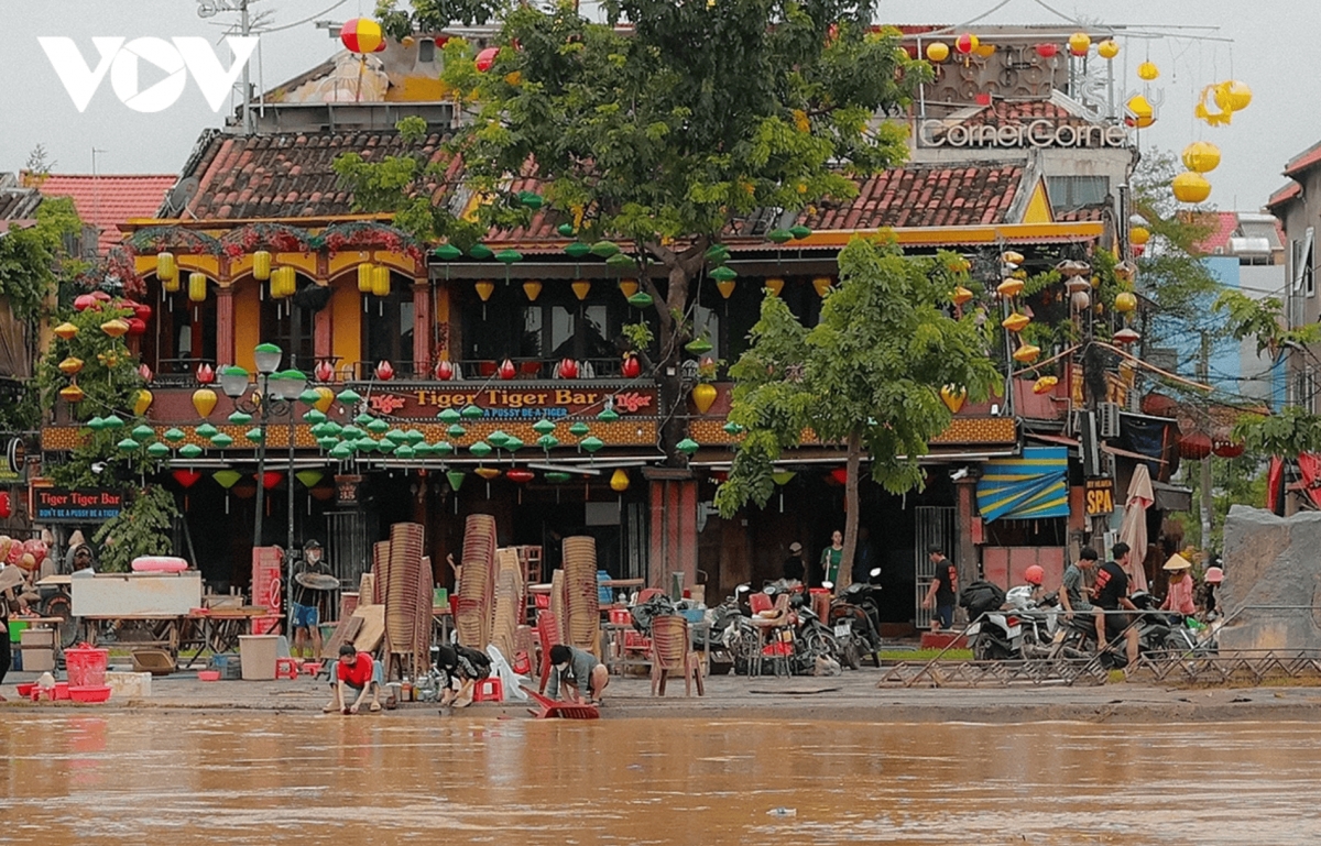 West bank of the Hoai River, Hoi An